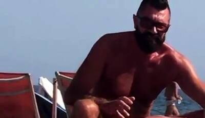 Str8 spy daddy bear at the beach - icpvid.com