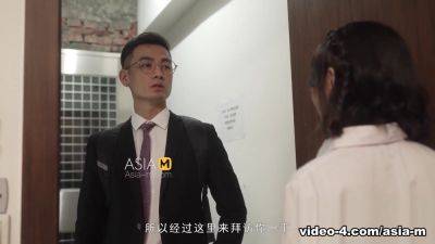 Horny Secretary be the master and footjob her boss MD-0258/ 爱足交肉棒的痴女下属 - ModelMediaAsia - hotmovs.com - China